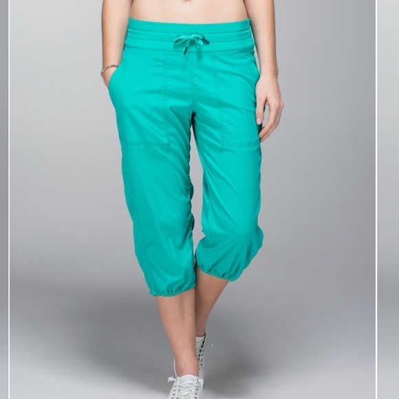 Lululemon Studio Crops